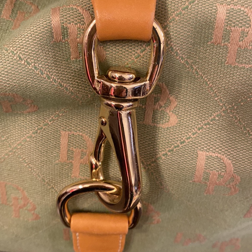 LIKE NEW Dooney & Bourke Green Canvas Shoulder Bag - Picture 10 of 10